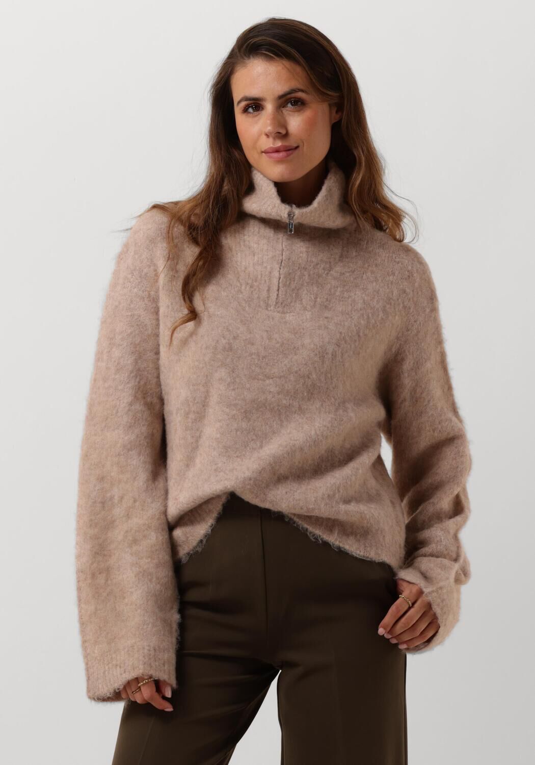 MODSTRÖM Modström Dames Truien & Vesten Kanemd Zip T-neck Beige