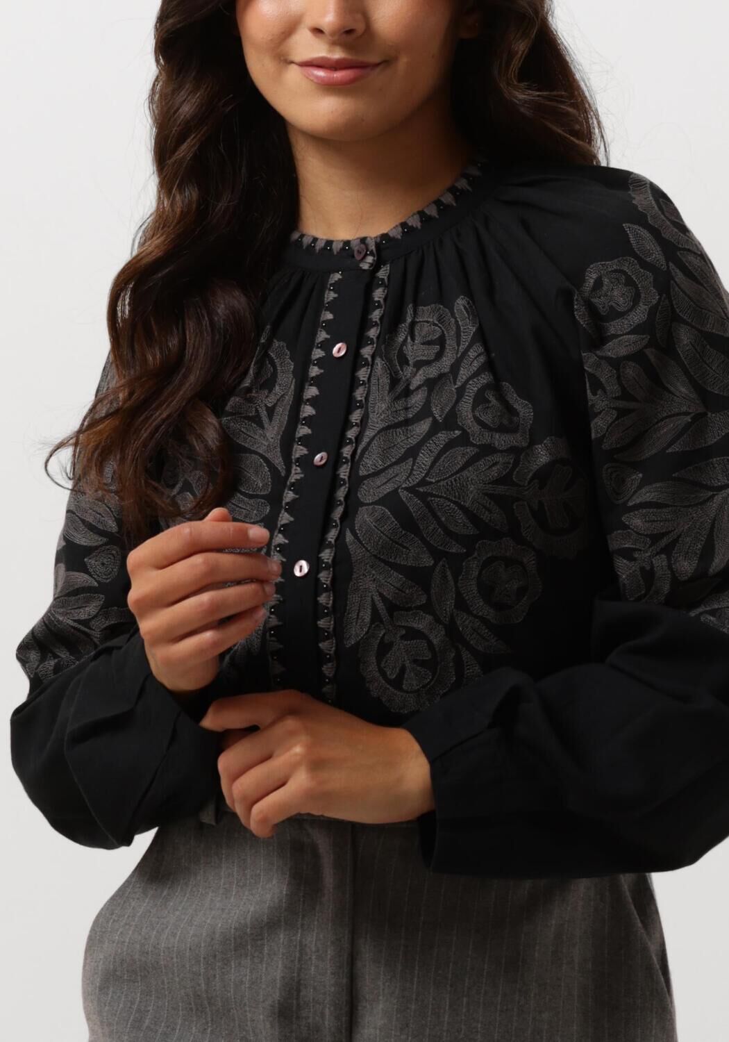 ANTIK BATIK Dames Blouses Eglantine Blouse Zwart