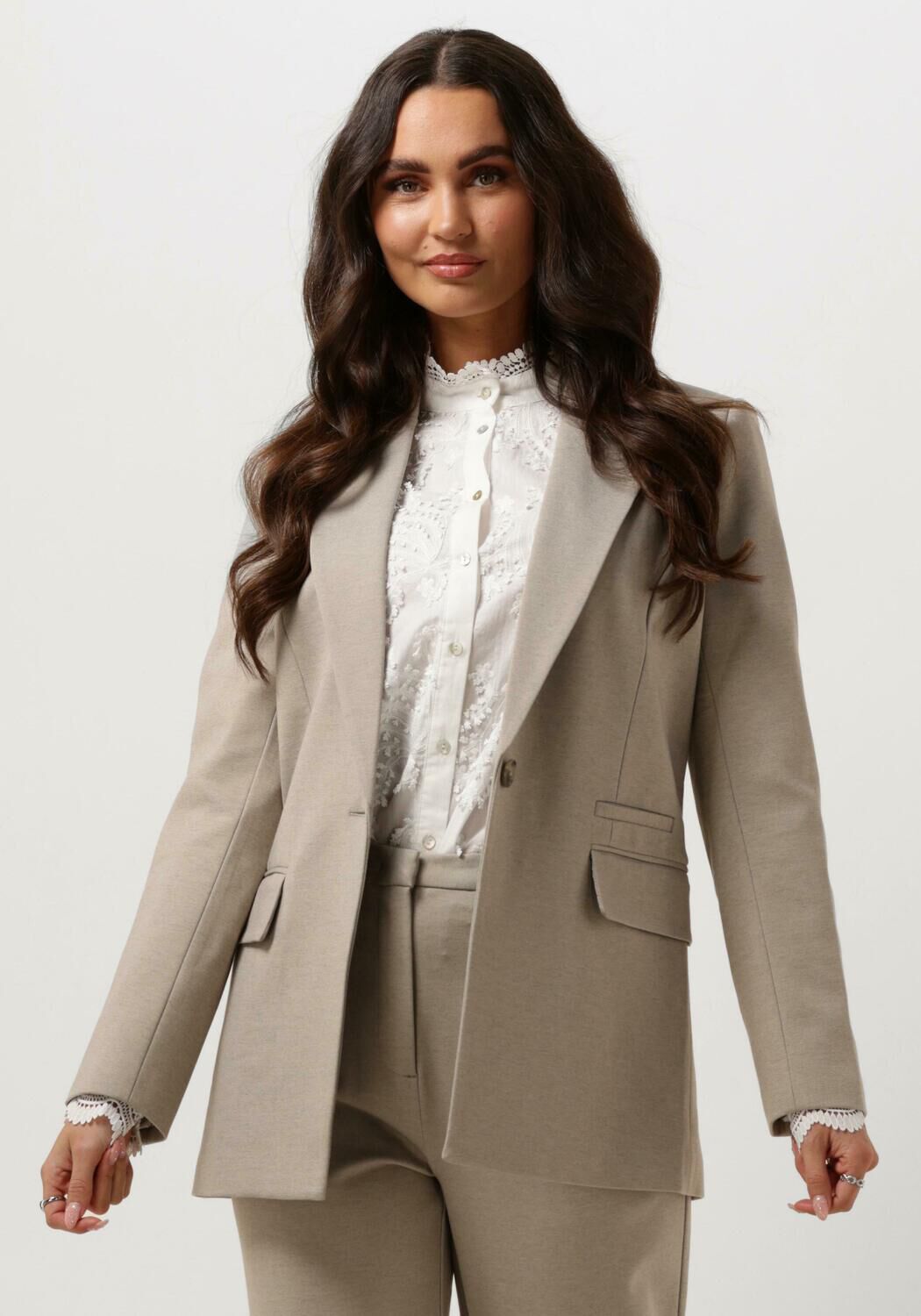 BRUUNS BAZAAR Dames Blazers Lucilay Ginny Blazer Beige