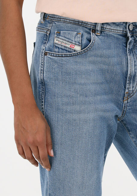 Lichtblauwe DIESEL Straight leg jeans 2004 D-JOY - large
