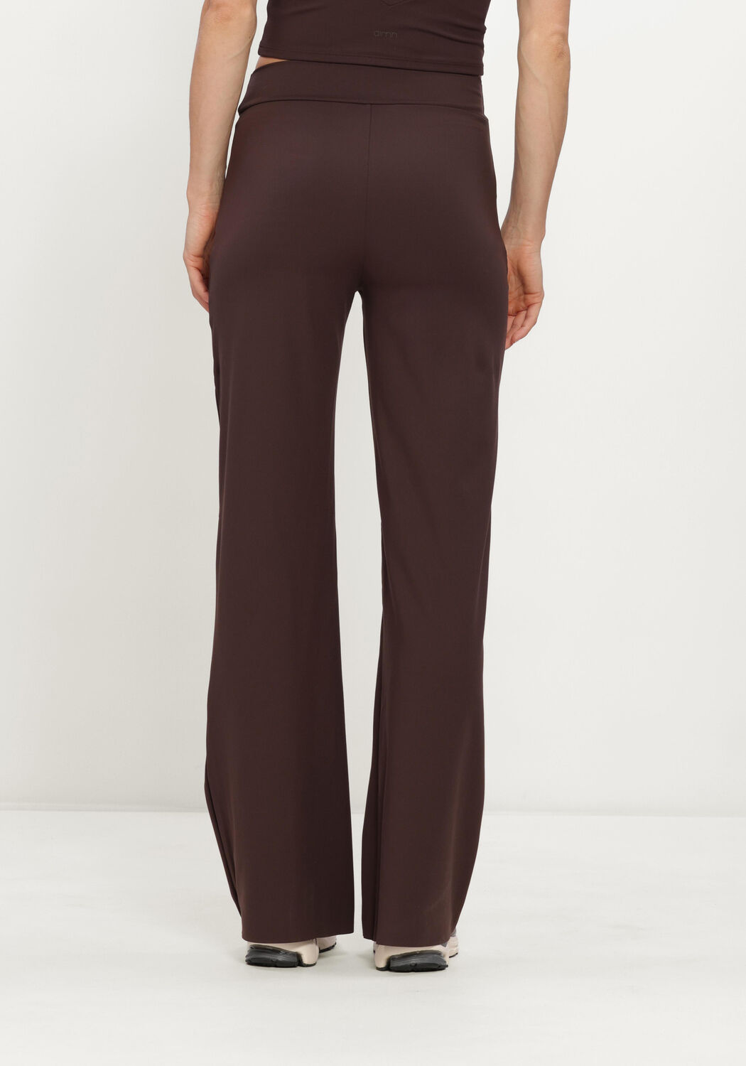Bruine AIM'N Lange broeken SENSE PANTS - large