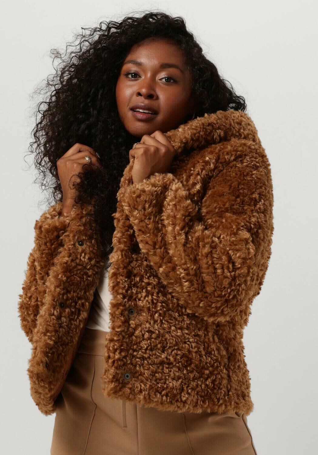 Camel GIACOMO THE JACKET Faux fur jas 6512773 Omoda