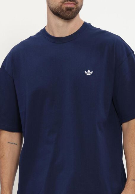Donkerblauwe ADIDAS T-shirt ESS TEE - large