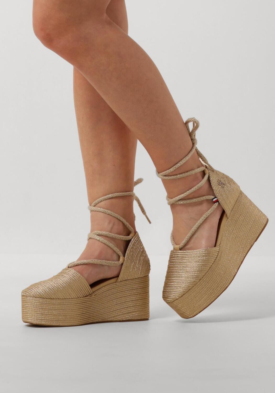 Gouden TOMMY HILFIGER Espadrilles CLOSED TOE FLATFORM - large