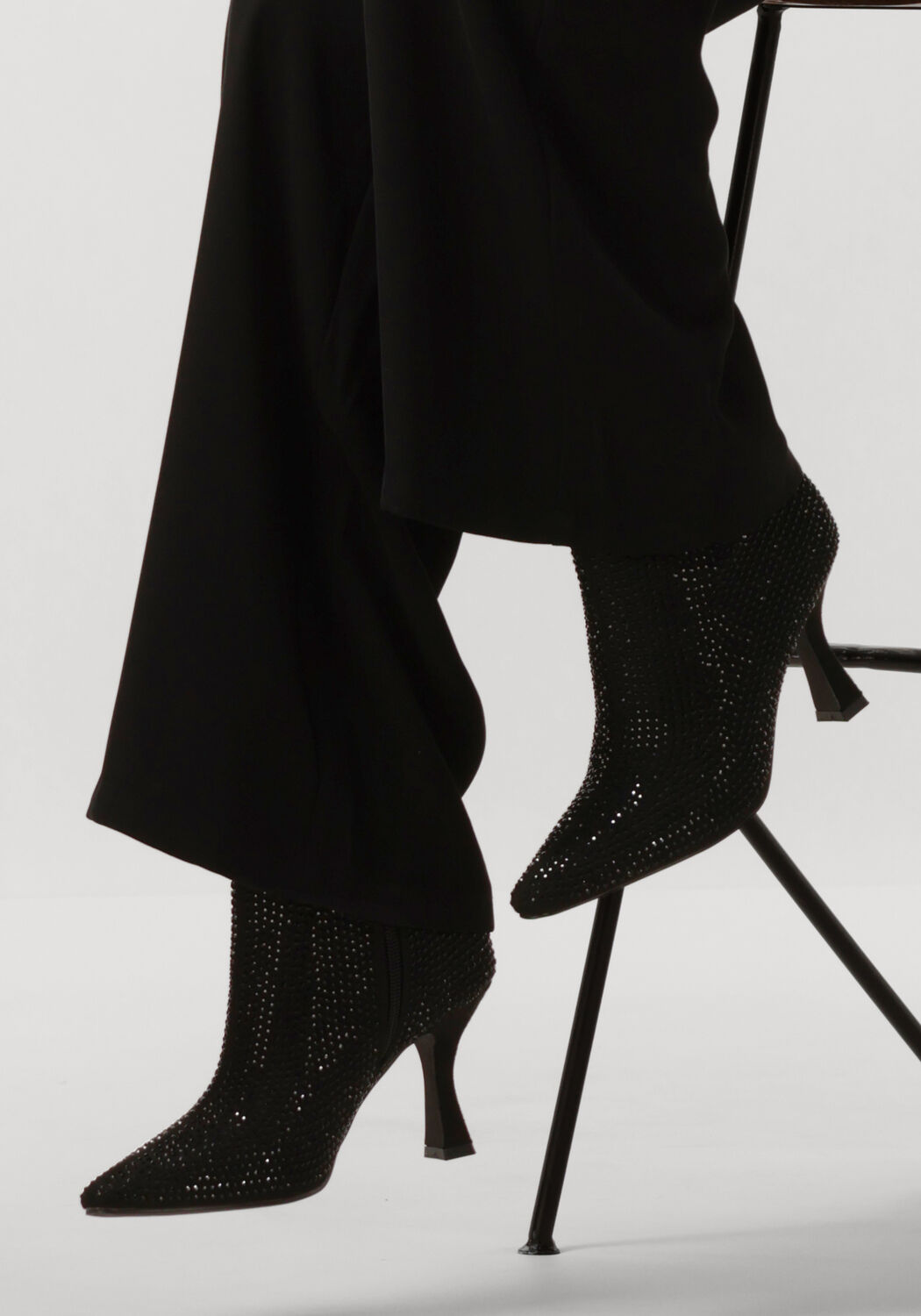 Zwarte OMODA Enkellaarsjes S4222 - large