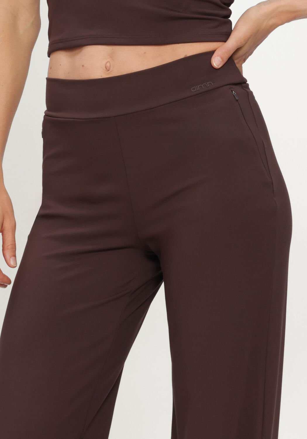 Bruine AIM'N Lange broeken SENSE PANTS - large