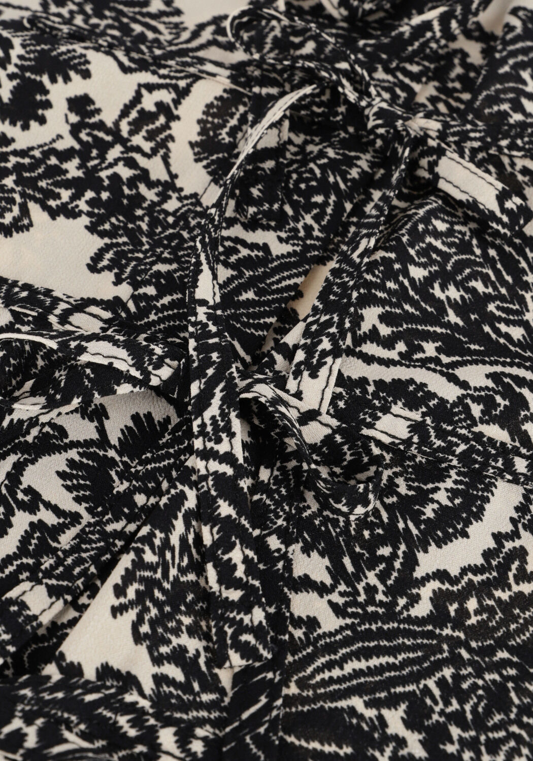 Zwarte VANILIA Blouses IKAT GATHERED - large
