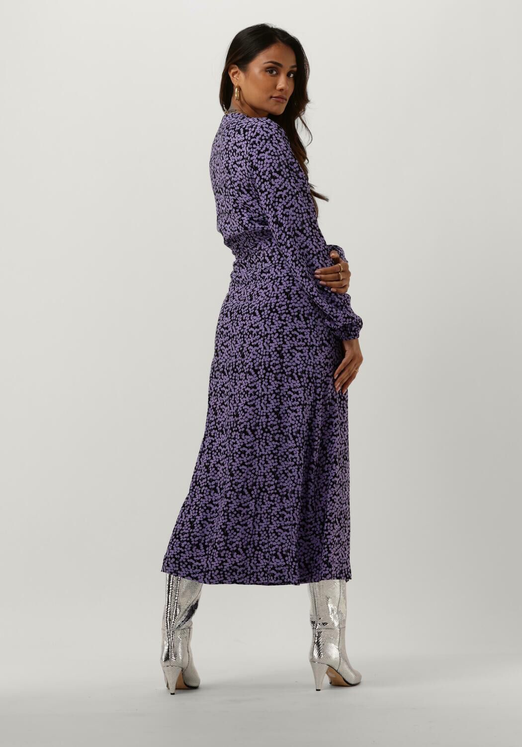 paarse modstr m midi jurk chesli md print wrap dress