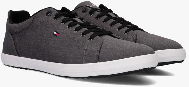 Zwarte TOMMY HILFIGER ESSENTIAL CHAMBRAY VULC Lage sneakers - large