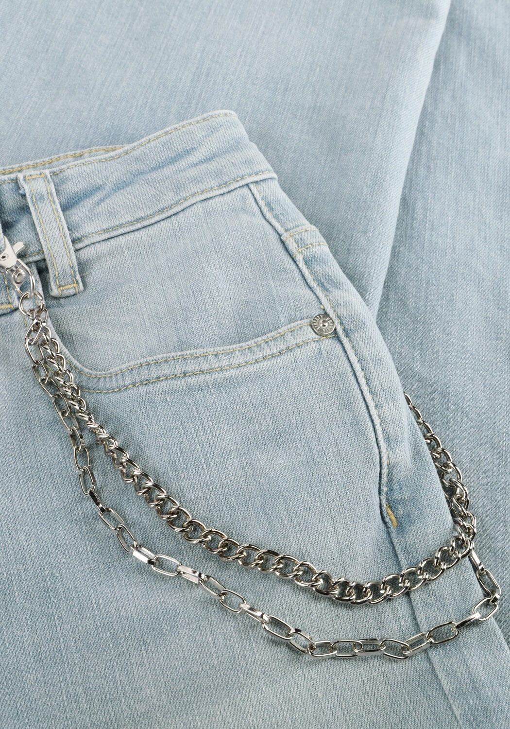 Lichtblauwe FRANKIE & LIBERTY Wide jeans FRANKIE STRAIGHT-LEG WESTERN YOKE - large