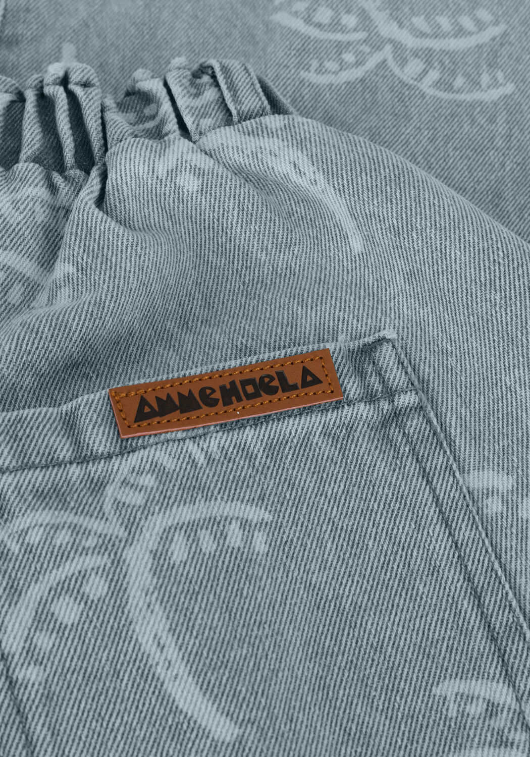 Lichtblauwe AMMEHOELA Barrel jeans YUKI - large