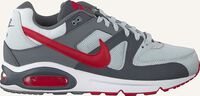 Grijze NIKE Lage sneakers AIR MAX COMMAND MEN - medium