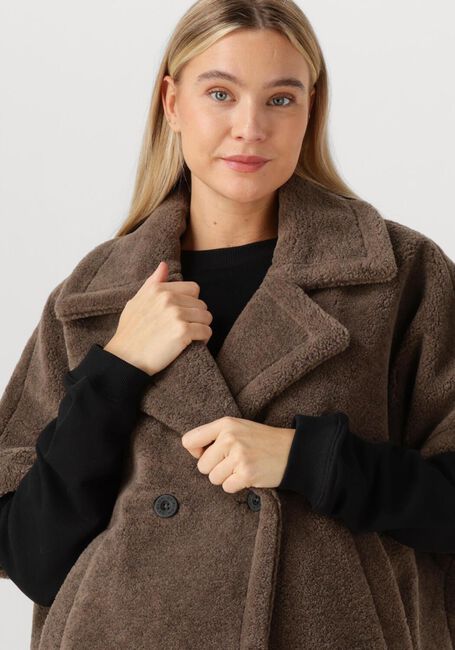 Bruine DEBLON SPORTS Teddy jas JAIMY BODYWARMER - large