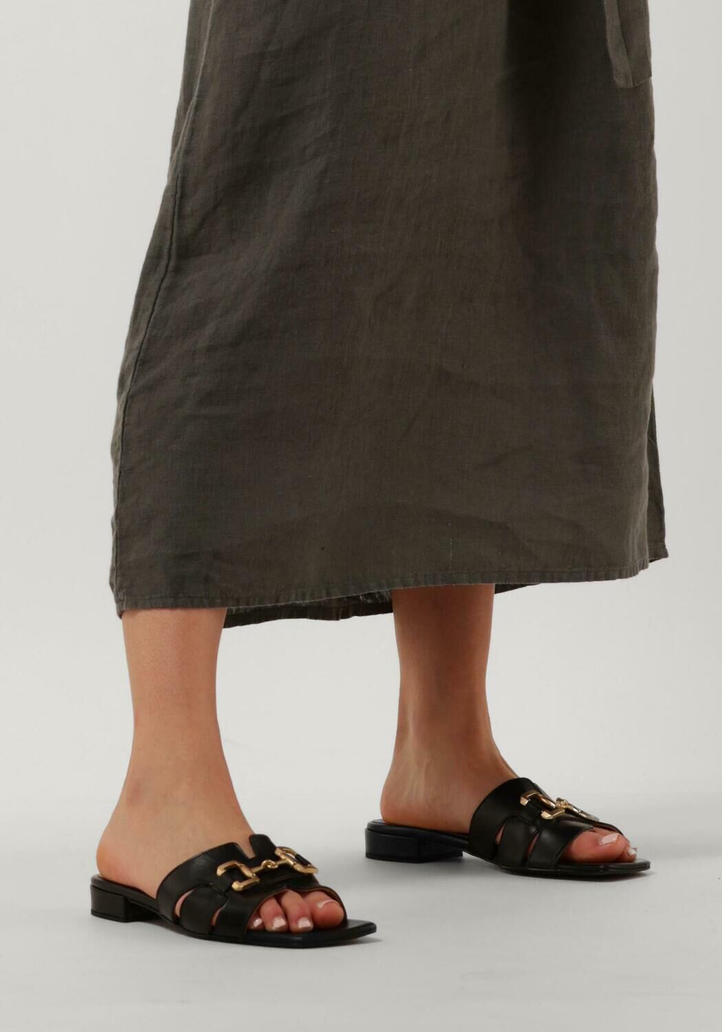 Zwarte sales gucci slippers