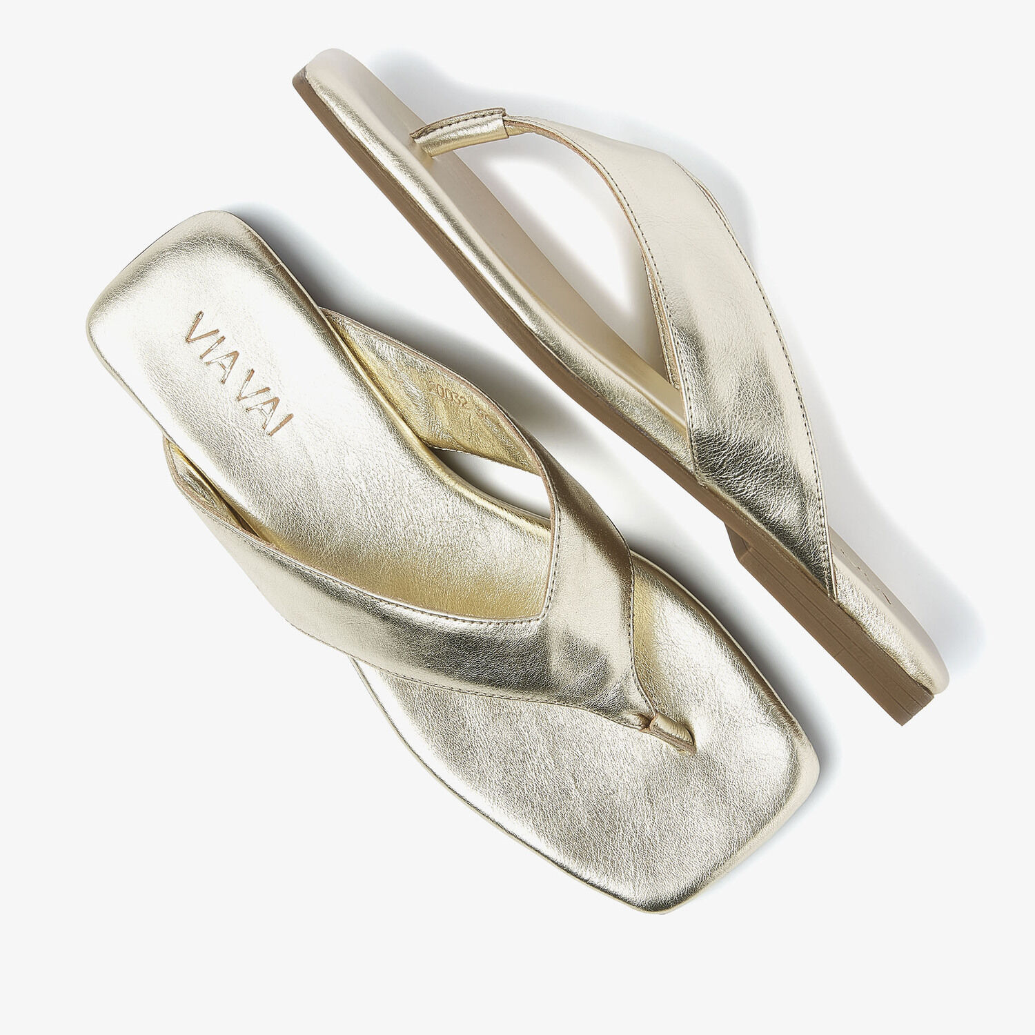 Gouden VIA VAI Teenslippers KIKI BERRY - medium
