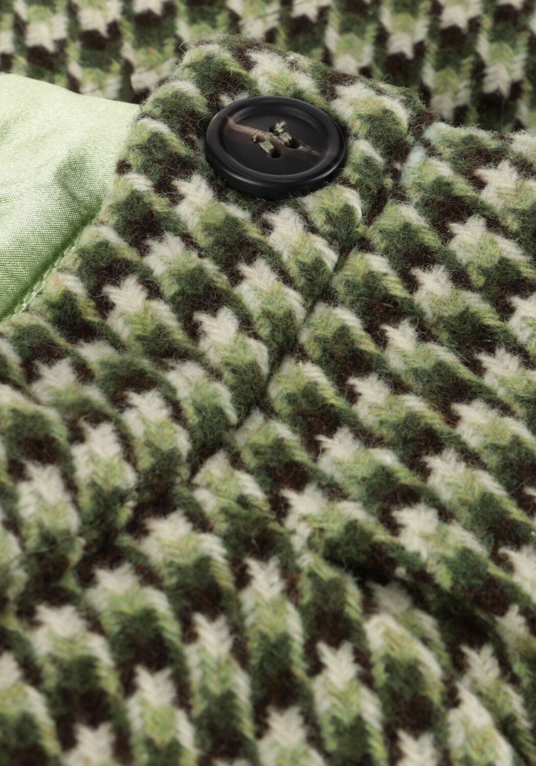 Groene LIKE FLO Broeken WOOL SHORT - large