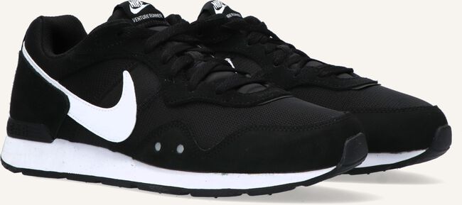 Zwarte NIKE Lage sneakers VENTURE RUNNER Zwarte NIKE Lage sneakers VENTURE RUNNER - large