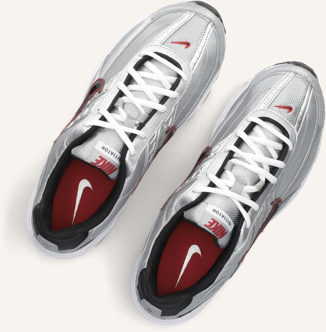 Zilveren NIKE Lage sneakers NIKE INITIATOR Zilveren NIKE Lage sneakers NIKE INITIATOR - large