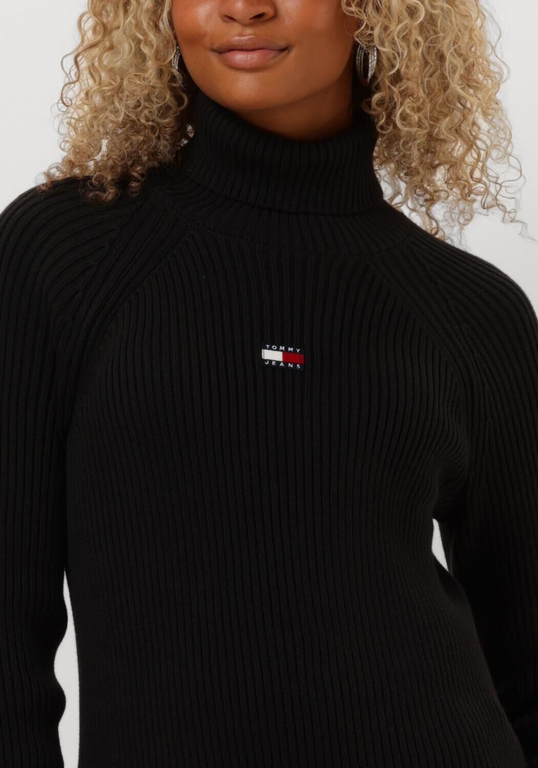 TOMMY JEANS Dames Jurken Tjw Mockneck Badge Sweater Dress Zwart