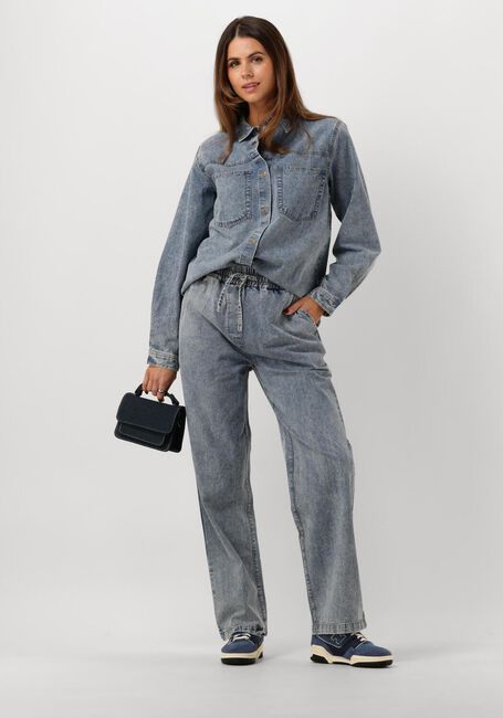 Lichtblauwe LOLLYS LAUNDRY Blouses MEGLL SHIRT LS Lichtblauwe LOLLYS LAUNDRY Blouses MEGLL SHIRT LS - large