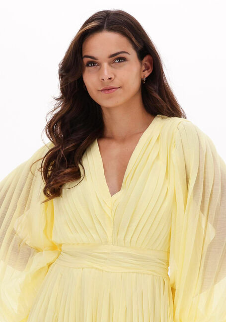 Gele NA-KD Maxi jurk PLEATED CHIFFON MIDI DRESS - large