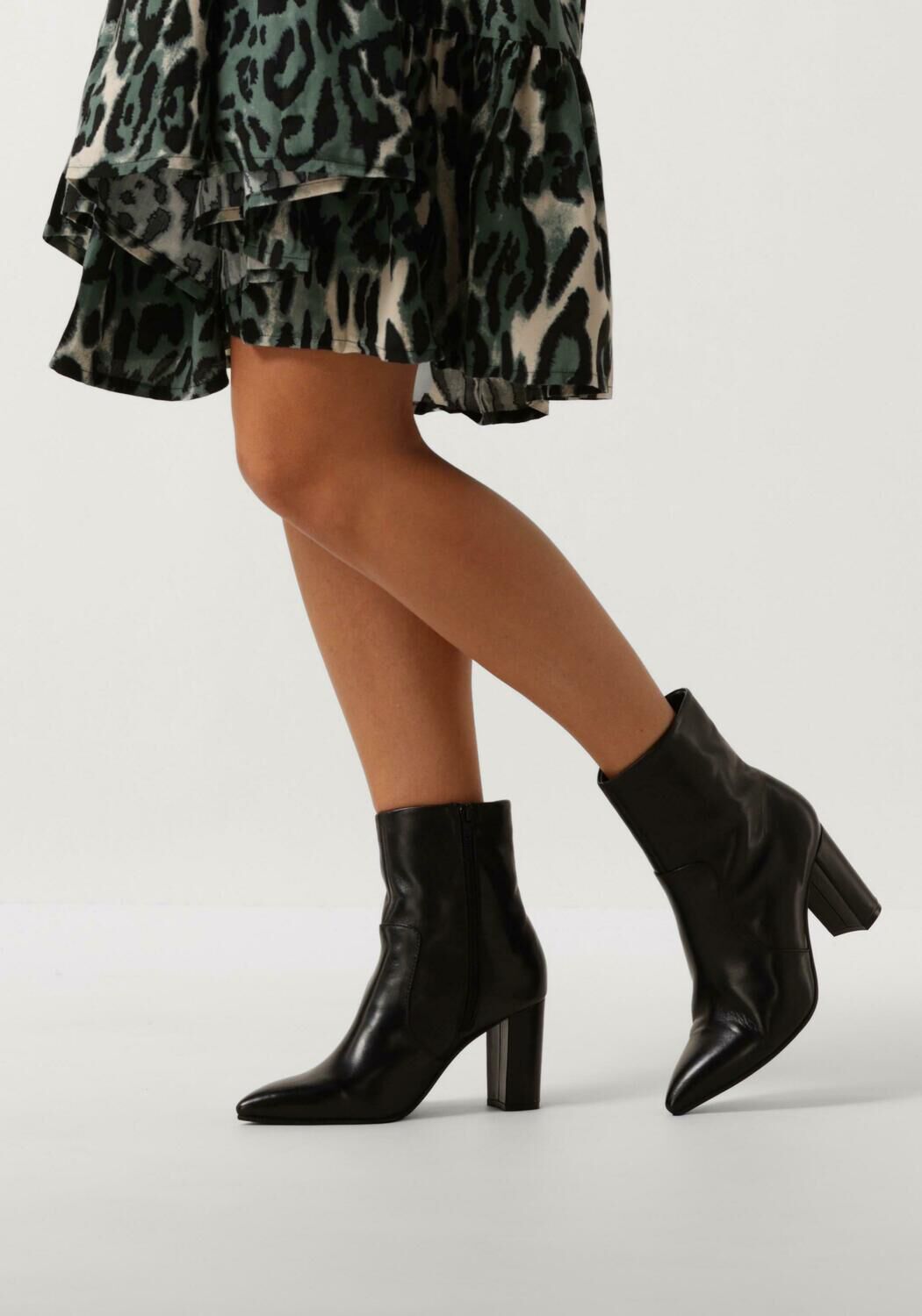 Zwarte NOTRE-V Enkellaarsjes STELLA-04 - large