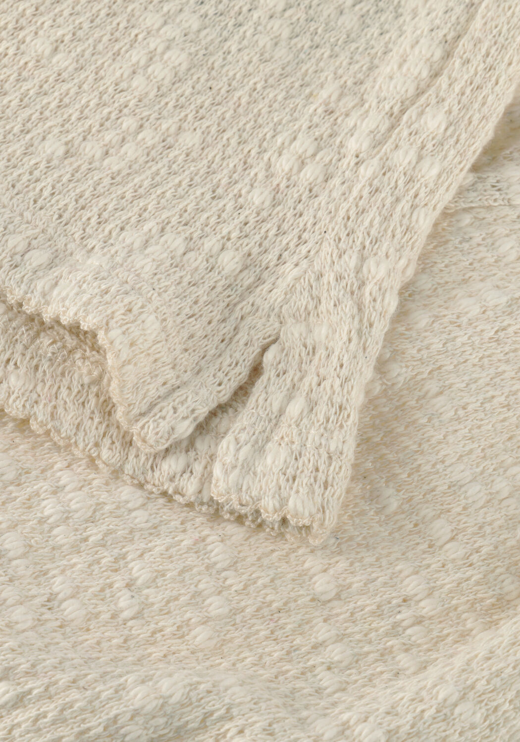 Creme PLAY UP Korte broek EMBELLISHED PIQUE SHORTS - large