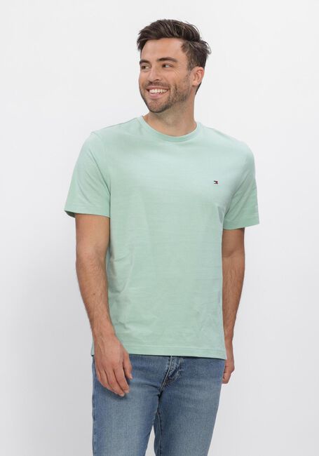 Groene TOMMY HILFIGER T-shirt ESS SEASONAL REG FIT SOLID TEE - large