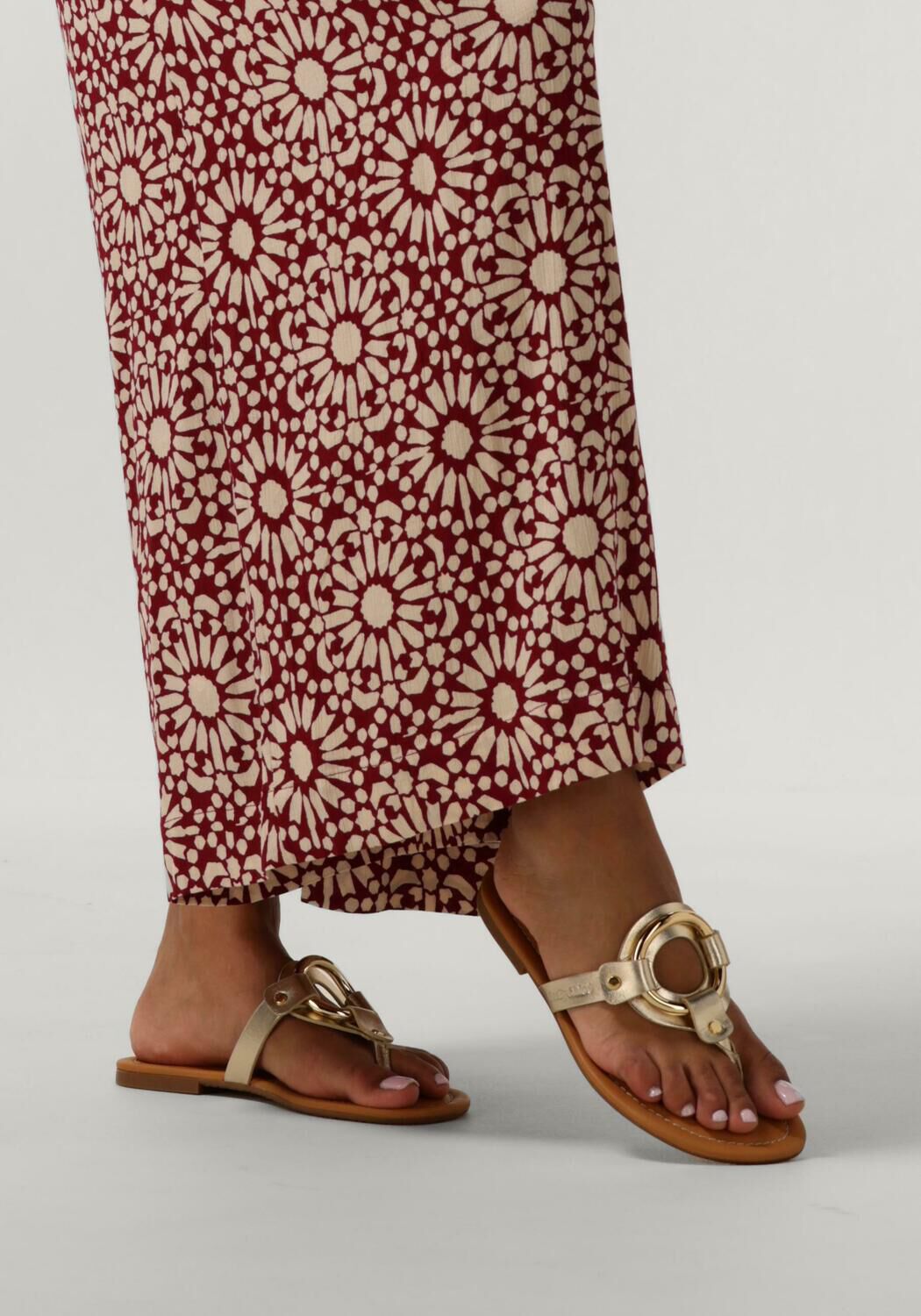 Gouden SEE BY CHLO&Eacute; Teenslippers HANA - large