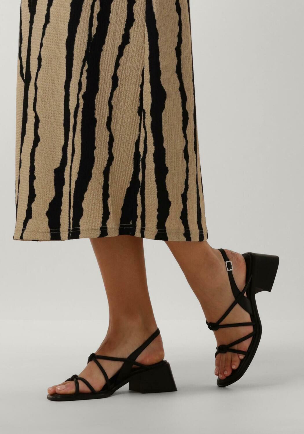 Zwarte VAGABOND SHOEMAKERS Sandalen INES 101 - large