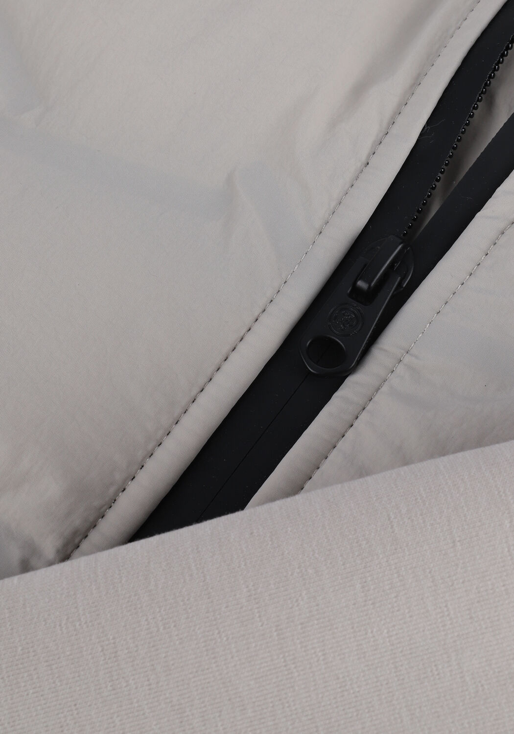 Gebroken wit CAST IRON Gewatteerde jas HOODED JACKET TECH JERSEY INTERLOCK - large