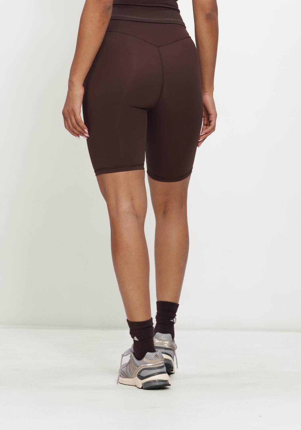 Bruine NEO NOIR Korte broek LEA WRAP SHORTS - large