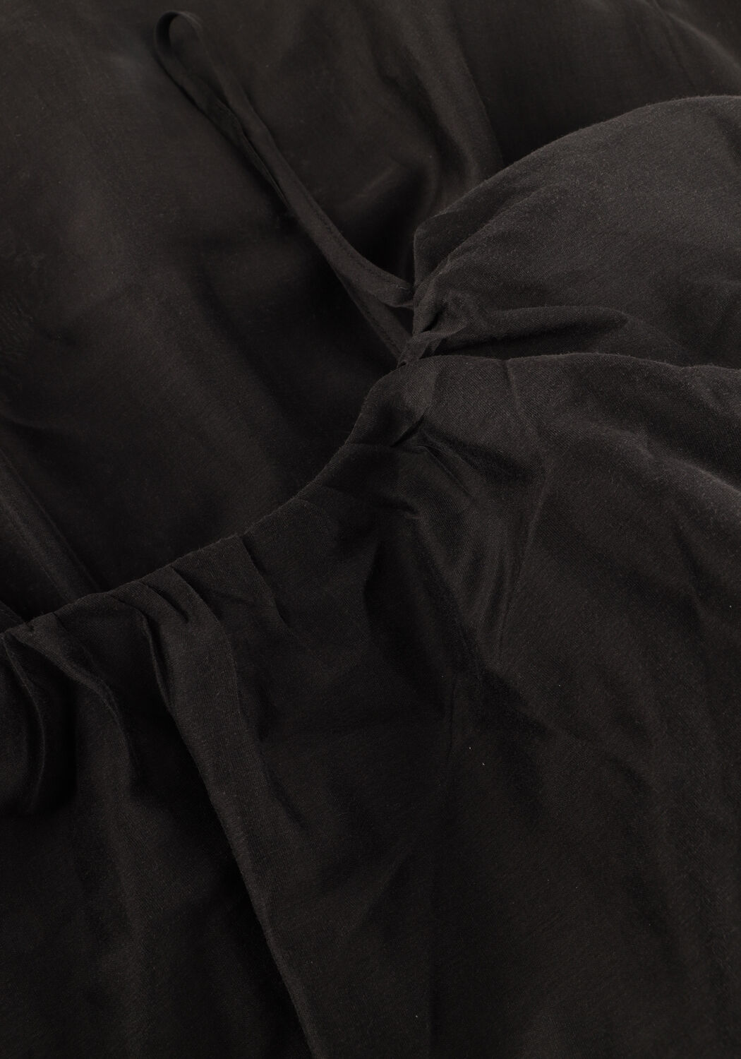 Zwarte DEVOTION Jurken AURA - large