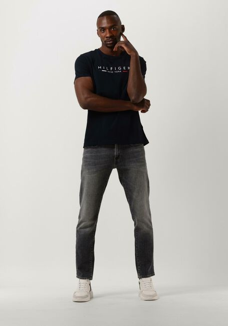 Donkerblauwe TOMMY HILFIGER T-shirt HILFIGER NEW YORK TEE Donkerblauwe TOMMY HILFIGER T-shirt HILFIGER NEW YORK TEE - large
