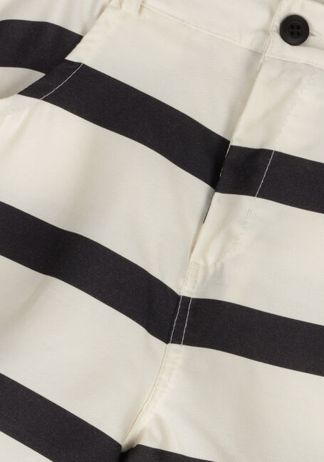 Witte CARLIJNQ Broeken STRIPES BLACK - LOOSE FIT SHORTS - large