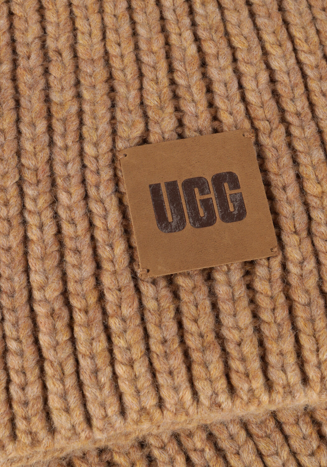 Camel UGG Muts CHUNKY RIB KNIT SET | Omoda