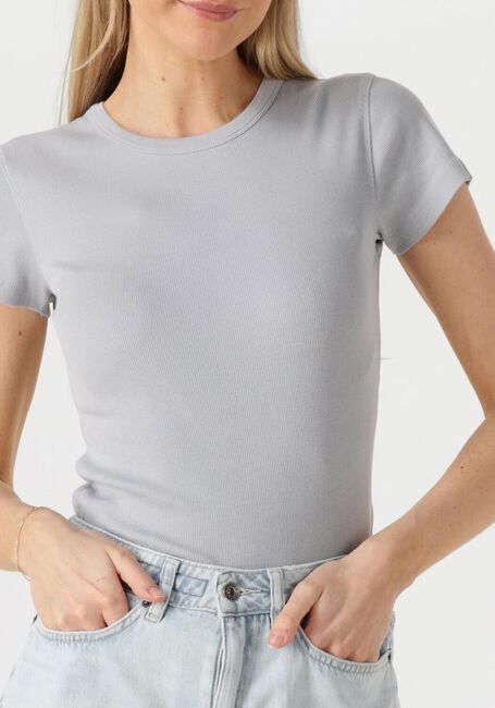 Lichtgrijze DRYKORN T-shirt KOALE - large