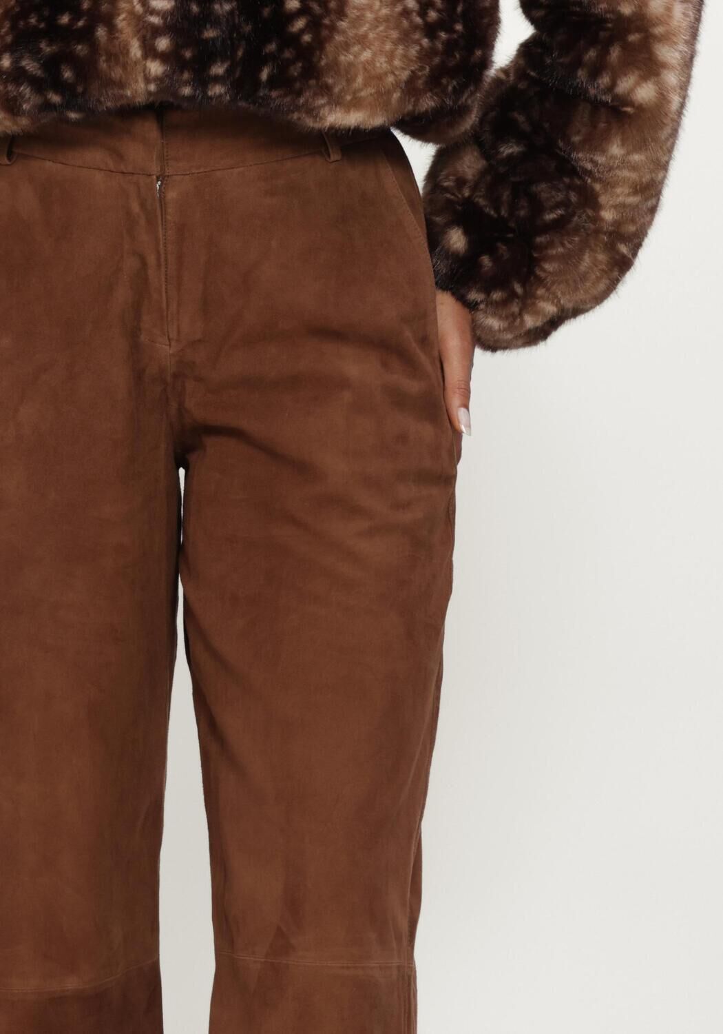 STUDIO AR Dames Broeken Davina Goat Suede Bruin