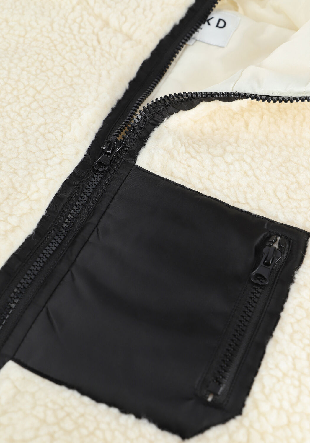 Witte NA-KD Teddy jas PATCH POCKET TEDDY SHORT JACKE - large