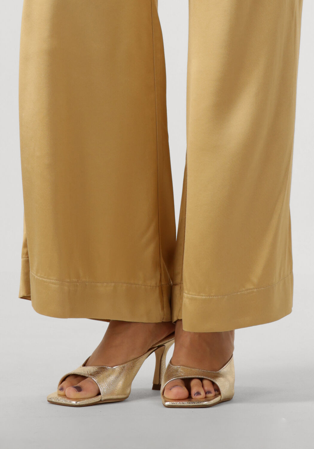 Gouden CTWLK Muiltjes AMAURY - large