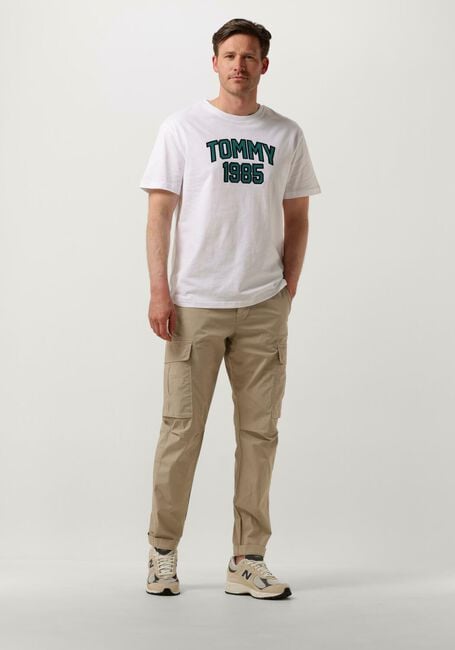 Witte TOMMY JEANS T-shirt TJM REG TOMMY VARSITY SPORT TEE - large