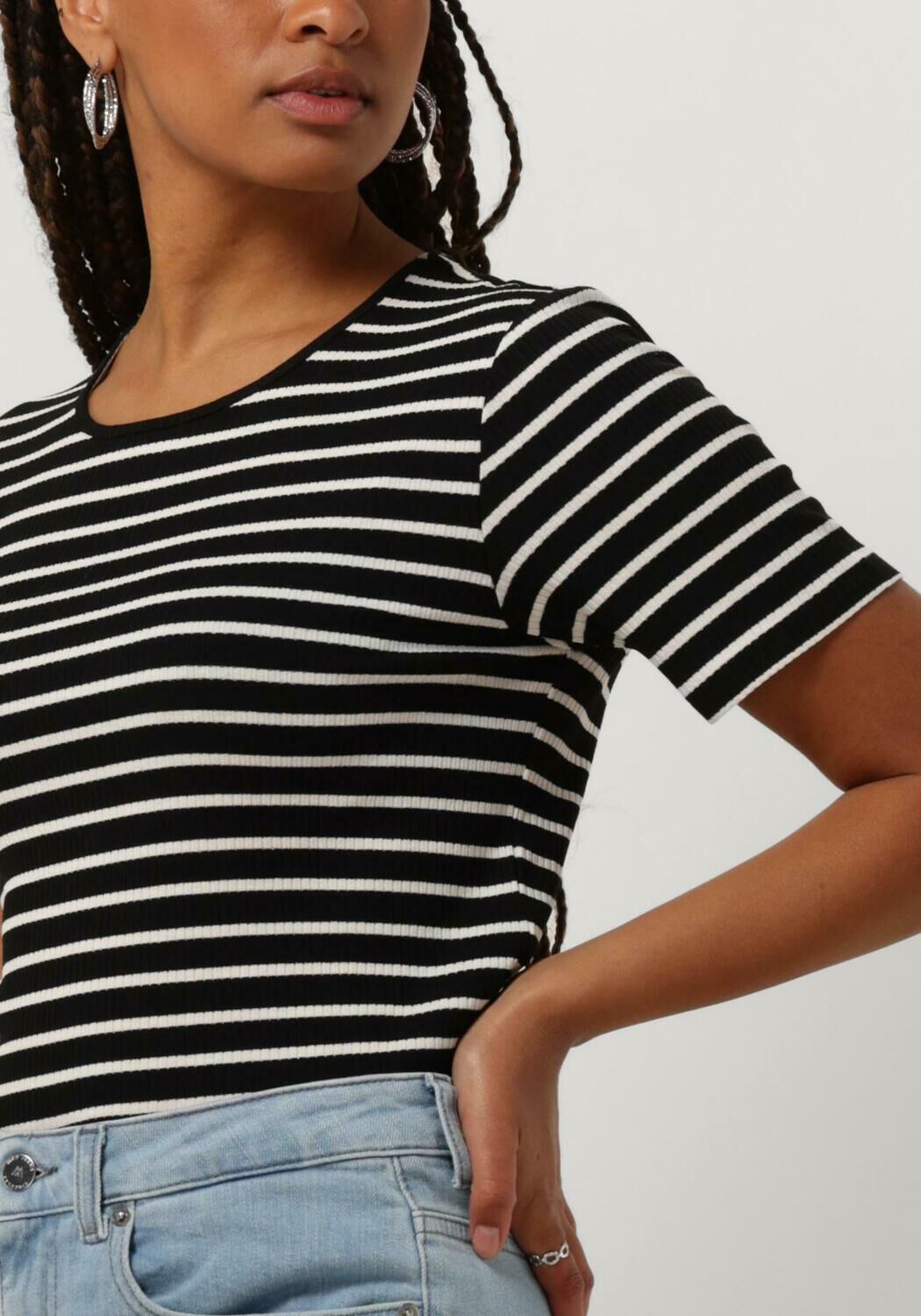 ANOTHER LABEL Dames Tops & T-shirts Elyne Stripe T-shirt S s Zwart