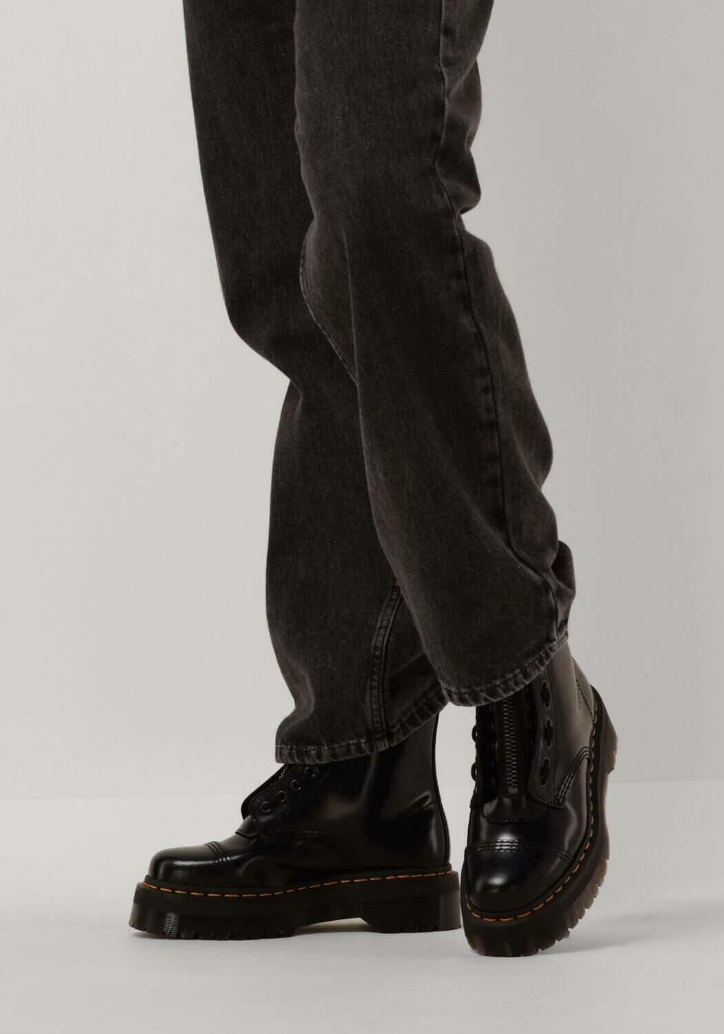 Zwarte DR MARTENS Veterboots SINCLAIR - large