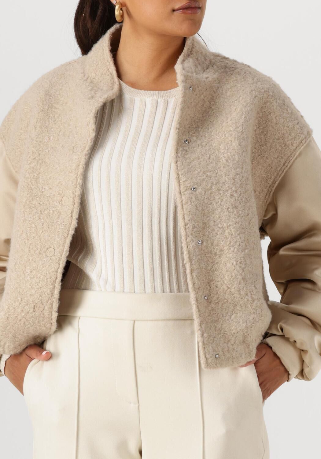 NUKUS Dames Jassen Baltimore Jacket Satin Beige