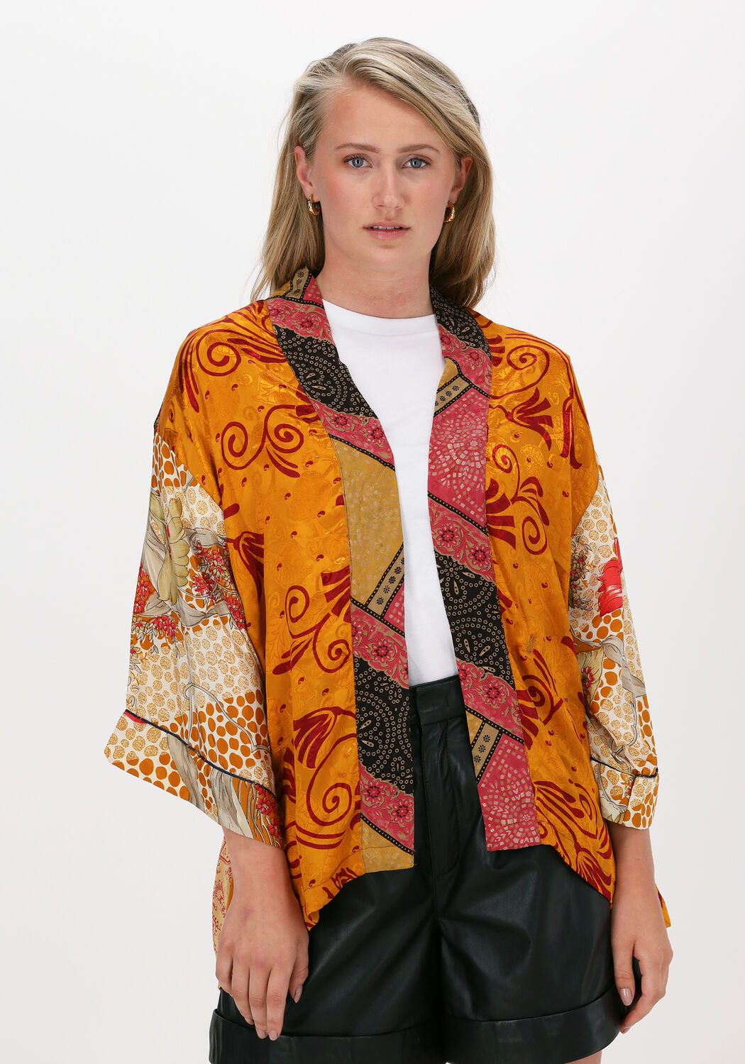 Oranje SISSEL EDELBO Kimono LOTUS SHORT MIX KIMONO