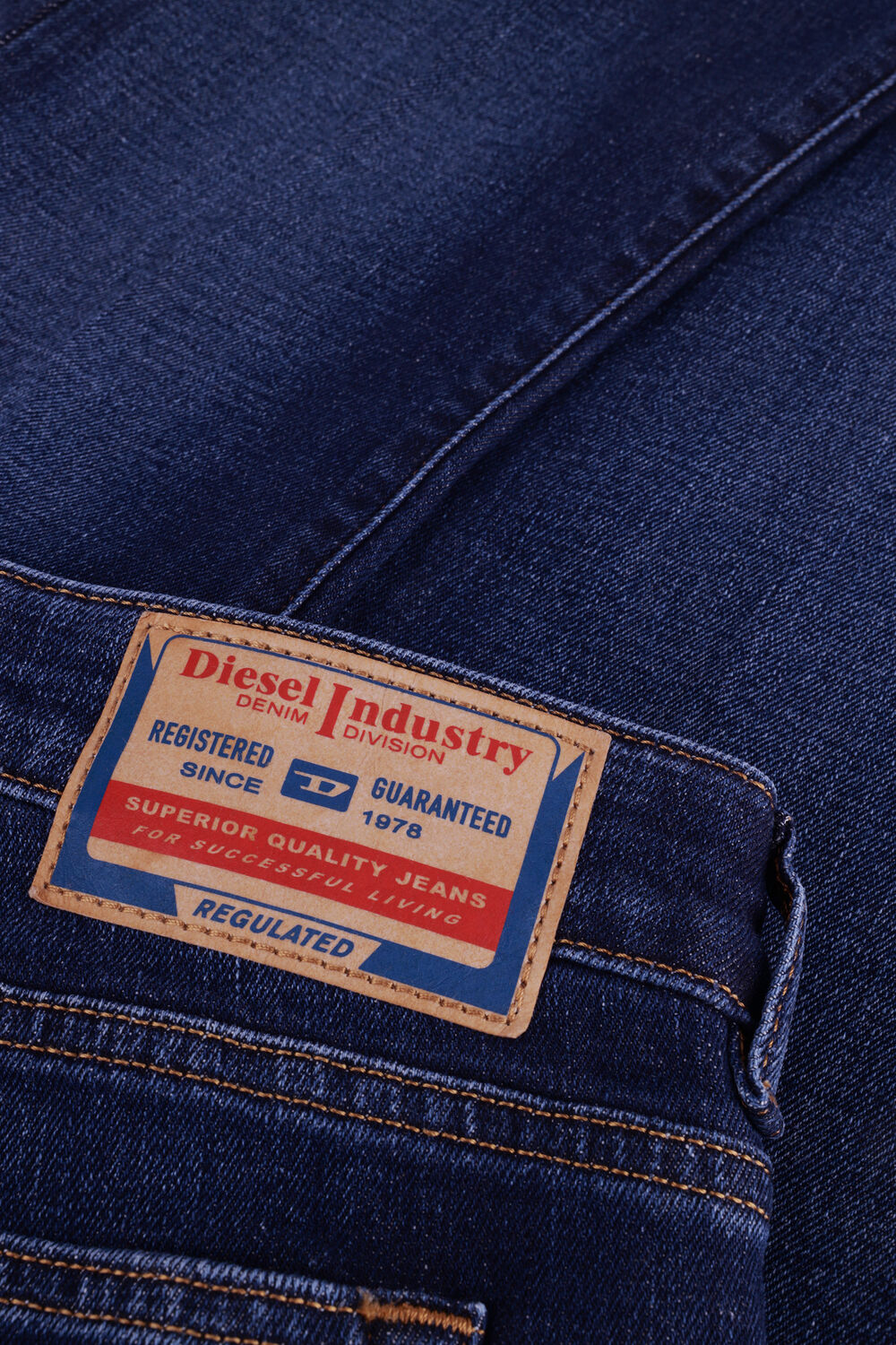 Blauwe DIESEL Bootcut jeans 1969 D-EBBEY - large