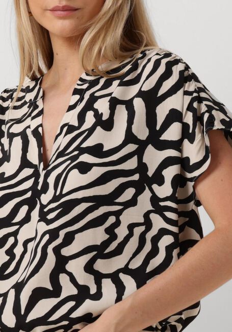 Zwarte MINUS Top TIANA SLEVELESS BLOUSE - large