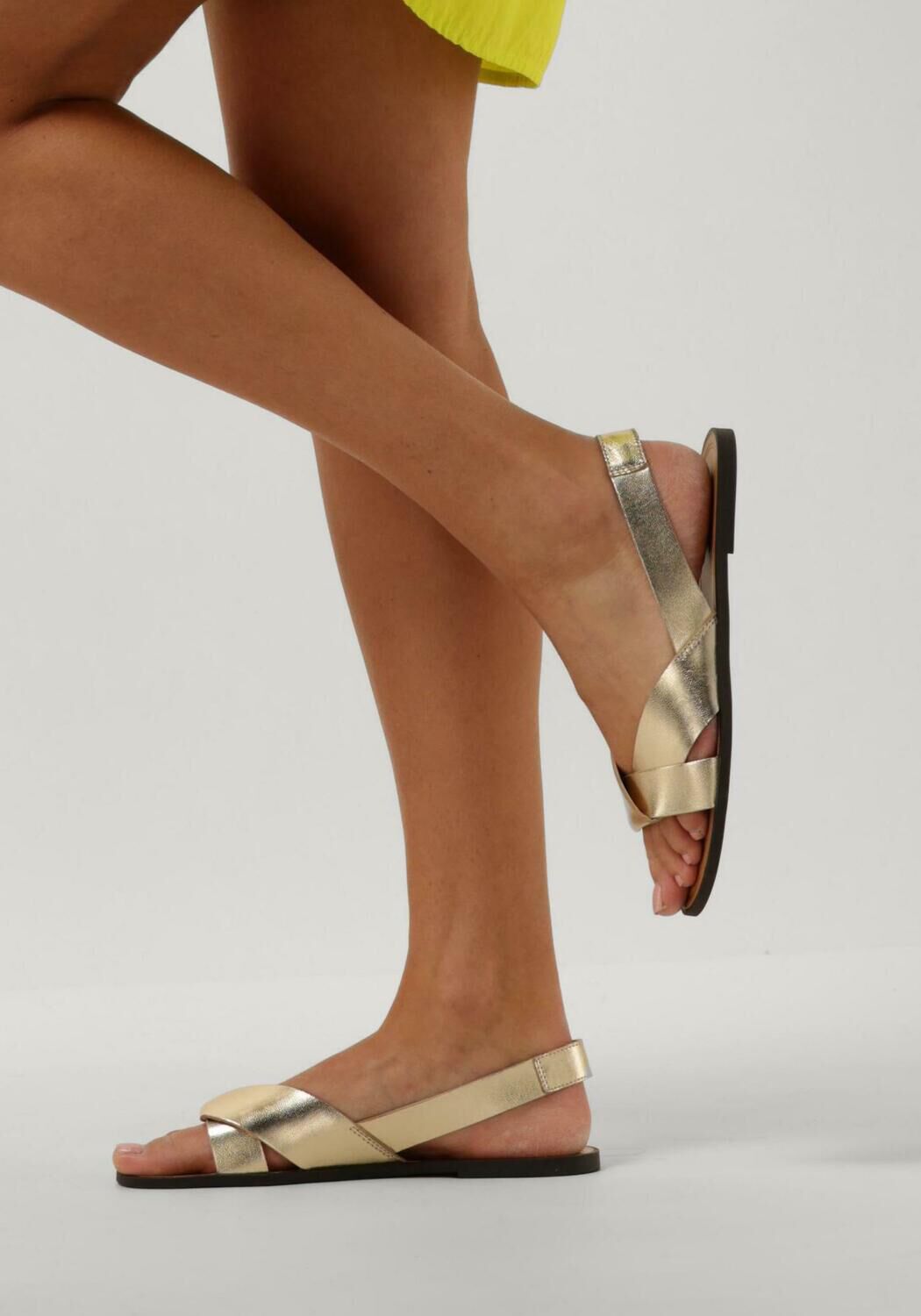 Gouden VAGABOND SHOEMAKERS Sandalen TIA 2.0 5531 - large