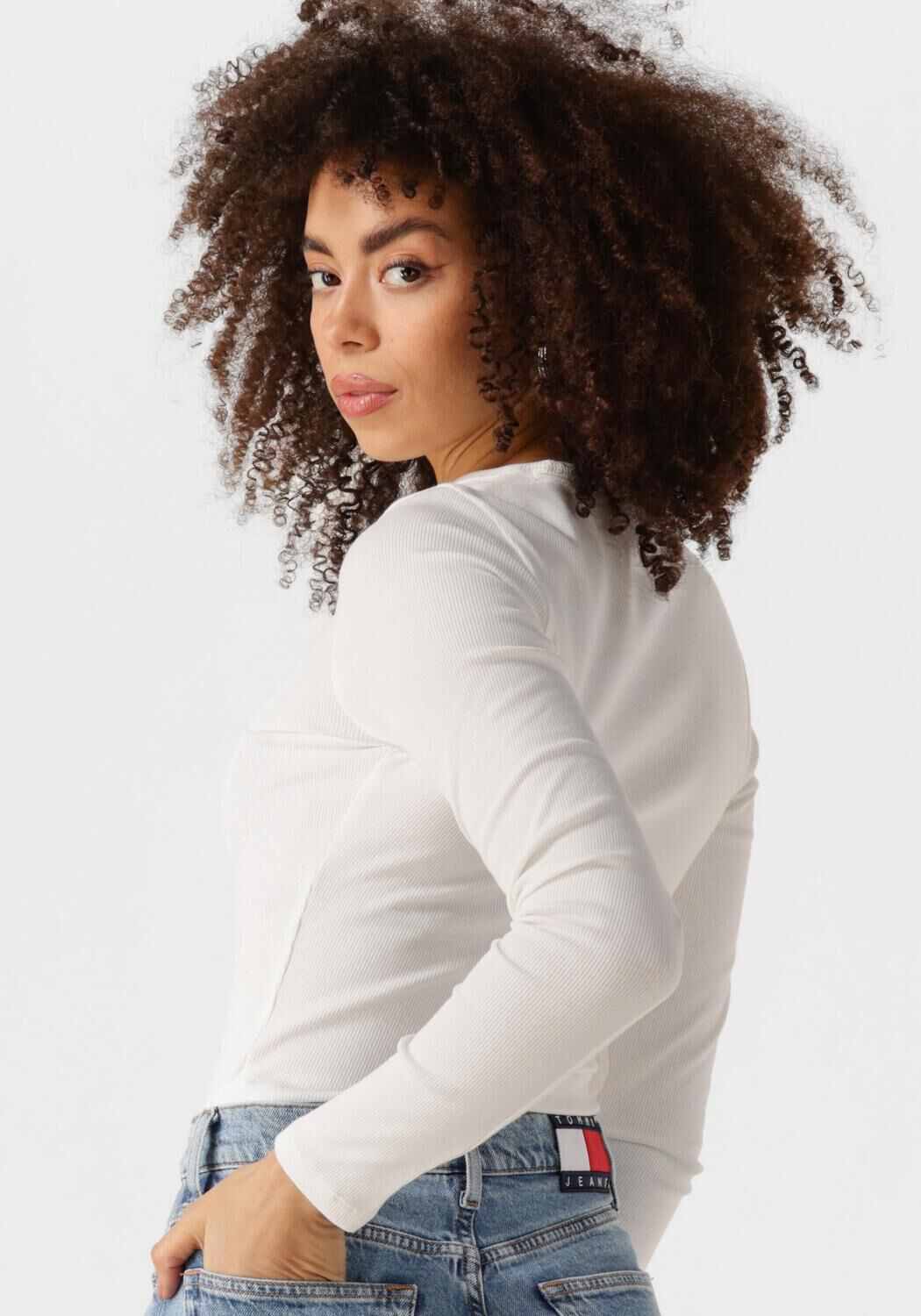 TOMMY JEANS Dames Tops & T-shirts Tjw Slim Ls Badge Tee Ext Ecru