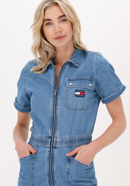 Lichtblauwe TOMMY JEANS  TJW BADGE DENIM PLAYSUIT - large